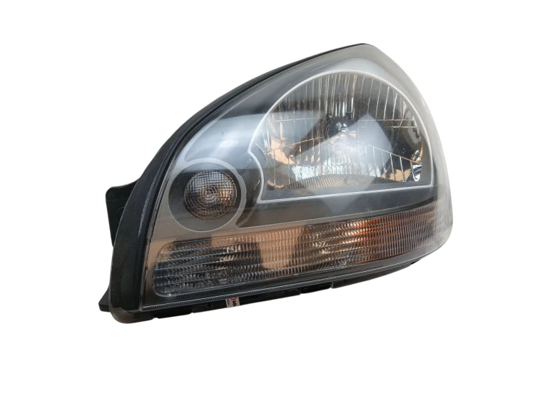 LAMPA LEWY PRZÓD HYUNDAI TUCSON (2004-2010) 2.0 CRDi 113KM 92101-2EXXX
