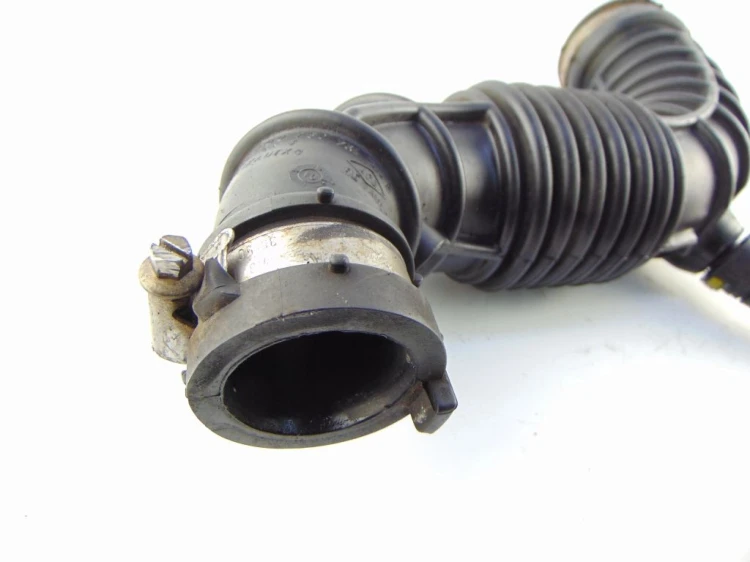 RURA DOLOT POWIETRZA RENAULT MEGANE III (2008-2013) 1.5 DCI 8200750731