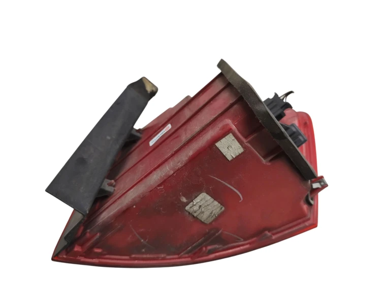 LAMPA LEWY TYŁ VOLKSWAGEN JETTA VI (2010-2014) 2.0 TDI 140KM