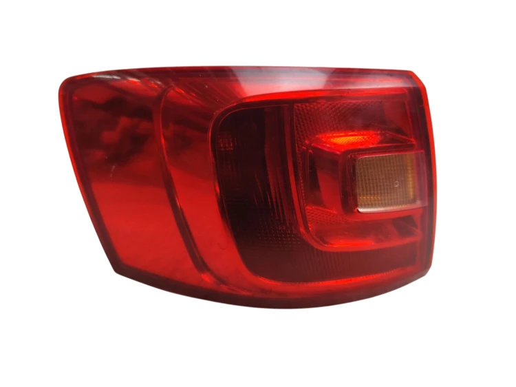LAMPA LEWY TYŁ VOLKSWAGEN JETTA VI (2010-2014) 2.0 TDI 140KM