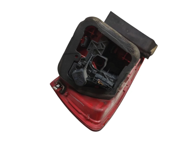 LAMPA LEWY TYŁ VOLKSWAGEN JETTA VI (2010-2014) 2.0 TDI 140KM