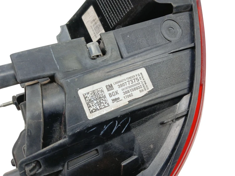 LAMPA PRAWY TYŁ OPEL ASTRA K (2015-2019) 1.4 16V 100KM 39077375
