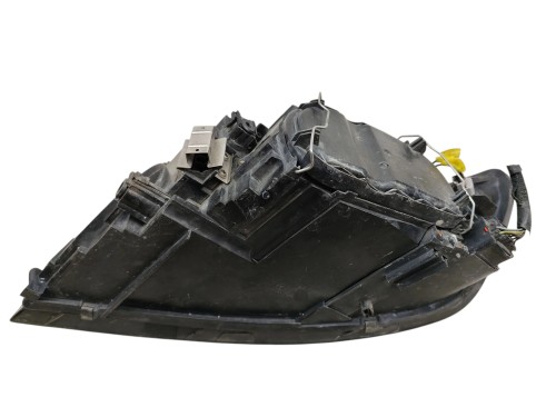 LAMPA PRAWY PRZÓD VOLVO V50 (2004-2007) 2.0 D 136KM 30678913