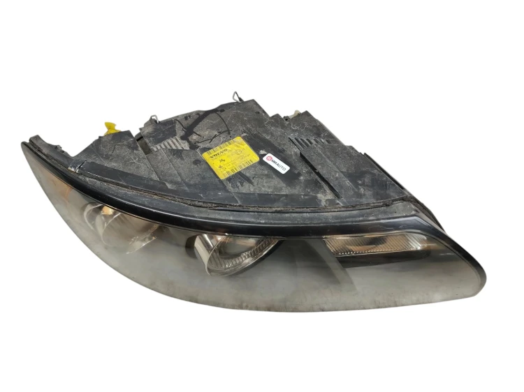 LAMPA PRAWY PRZÓD VOLVO V50 (2004-2007) 2.0 D 136KM 30678913