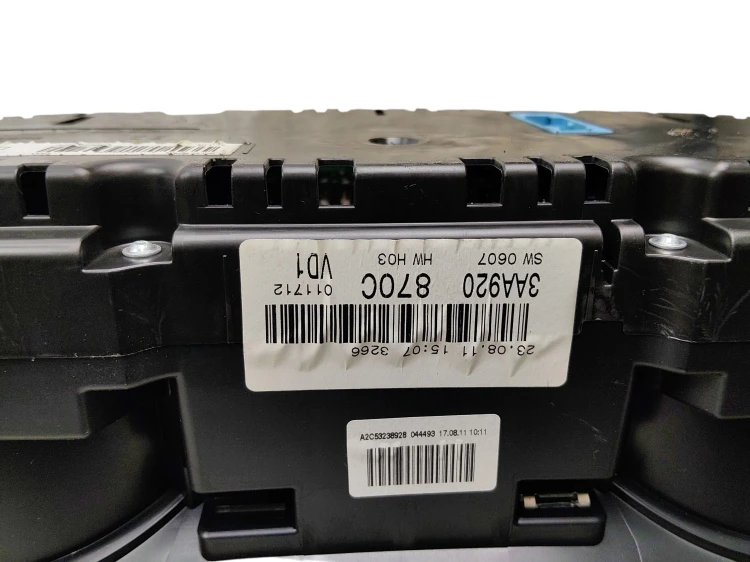 LICZNIK VOLKSWAGEN PASSAT B7 (2010-2014) 1.8 TSI 160KM 3AA920870C