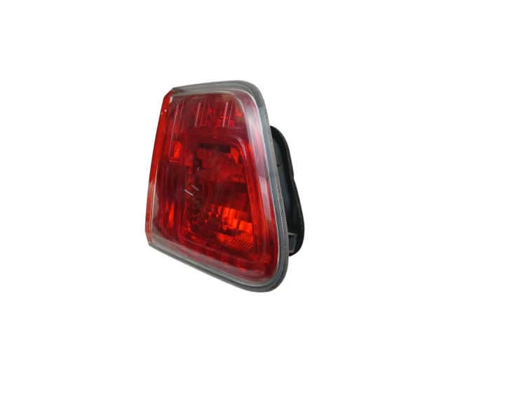LAMPA LEWY TYŁ W KLAPE TOYOTA AVENSIS T27 LIFT (2012-2015) 1.8 VALVEMATIC 1