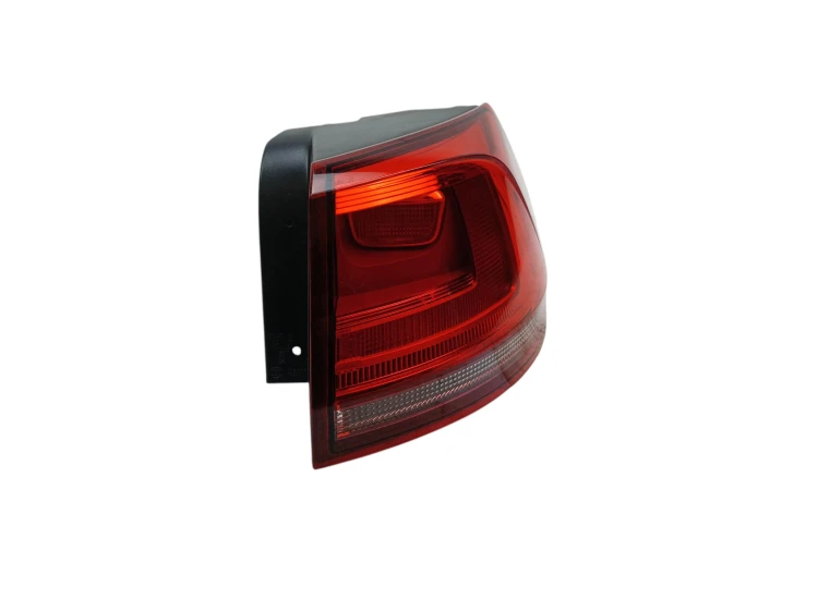 LAMPA PRAWY TYŁ VOLKSWAGEN GOLF VII (2012-2016) 1.6 TDI 105KM
