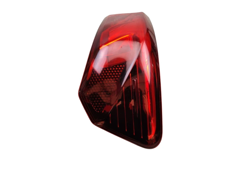 LAMPA PRAWY TYŁ TOYOTA AVENSIS T27 LIFT (2015-2018) 2.0 D4D 143KM