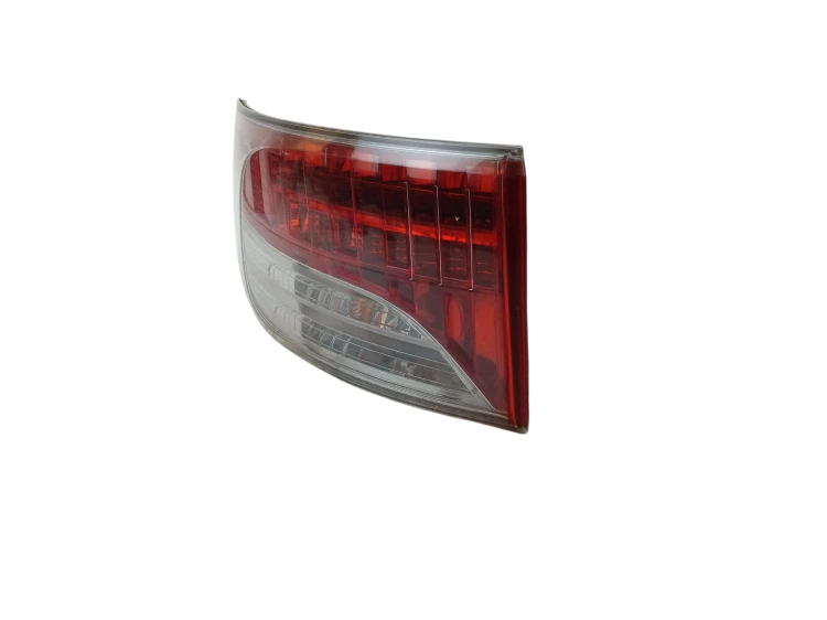 LAMPA LEWY TYŁ TOYOTA AVENSIS T27 LIFT (2012-2015) 1.8 VALVEMATIC 147KM