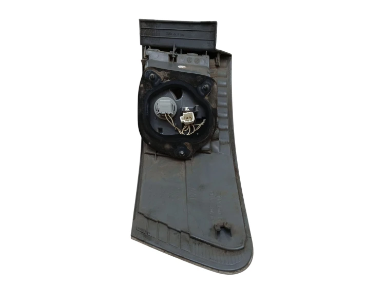 LAMPA LEWY TYŁ TOYOTA AVENSIS T27 LIFT (2012-2015) 1.8 VALVEMATIC 147KM