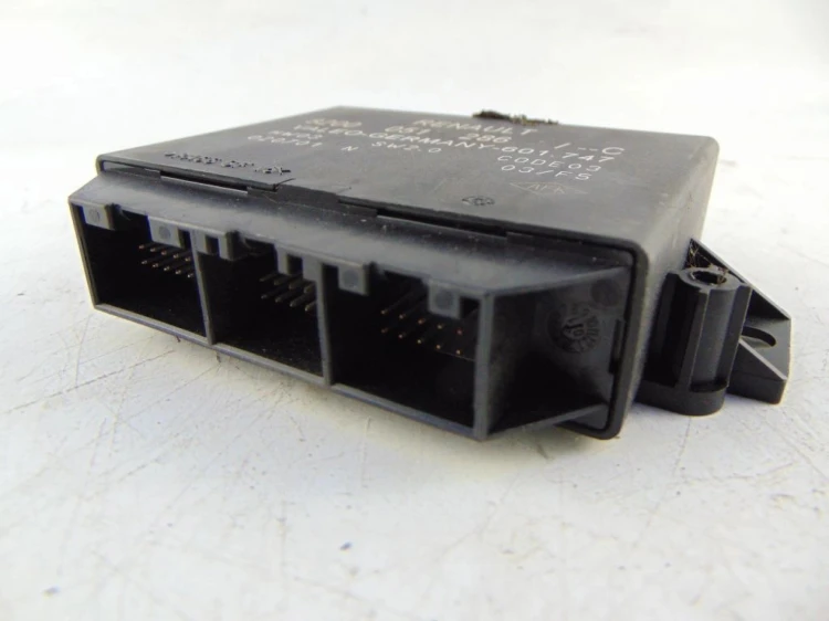 MODUŁ PDC RENAULT ESPACE IV (2003-2006) 3.0 DCI 8200051286--C