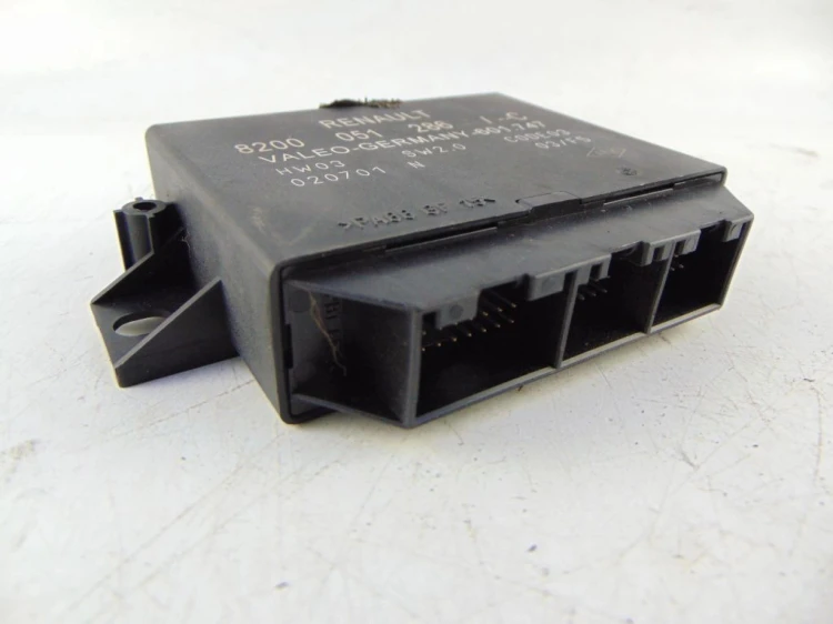 MODUŁ PDC RENAULT ESPACE IV (2003-2006) 3.0 DCI 8200051286--C