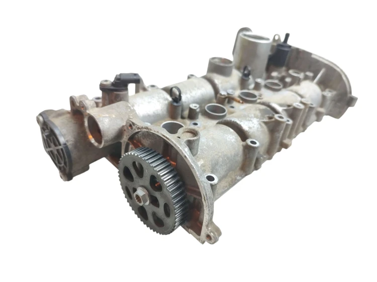POKRYWA ZAWORÓW WAŁKI SEAT IBIZA IV LIFT (2012-2015) 1.2 TSI 90KM 04E103479