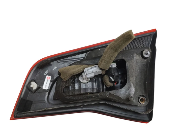 LAMPA LEWY TYŁ W KLAPE RENAULT KOLEOS I (2008-2011) 2.0 DCI 173KM 26555-JY0