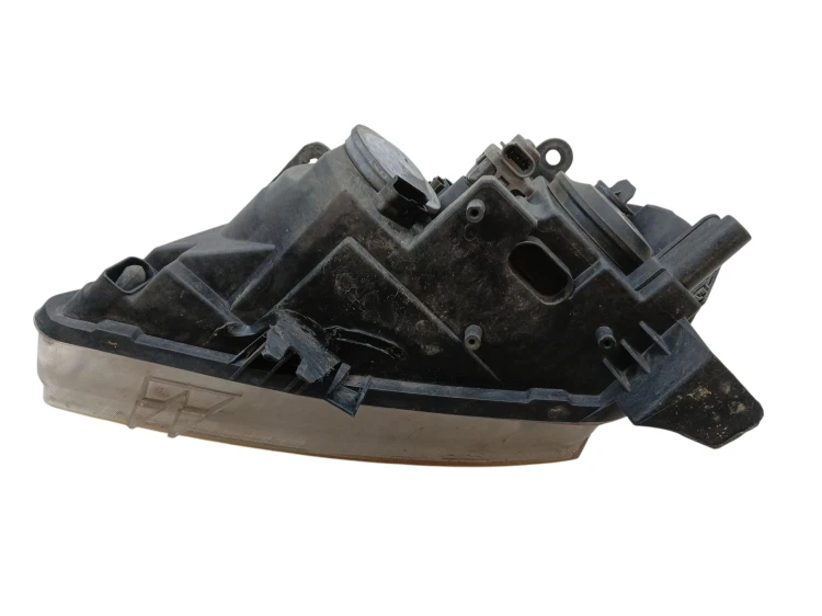 LAMPA PRAWY PRZÓD NISSAN QASHQAI J10 (2007-2009) 1.6 16V 114KM