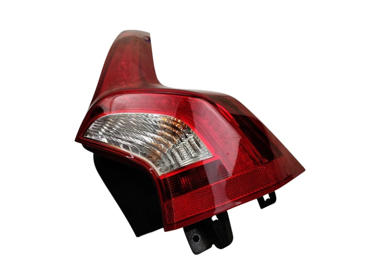 LAMPA PRAWY TYŁ VOLVO V60 I LIFT (2013-2018) 2.0 D4 190KM 31395929