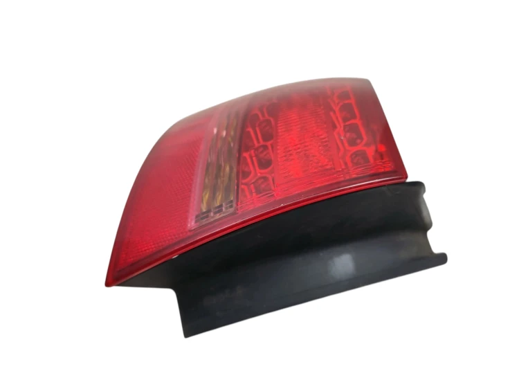 LAMPA LEWY TYŁ AUDI A6 C6 (2004-2008) 2.7 V6 TDI 180KM 89037044