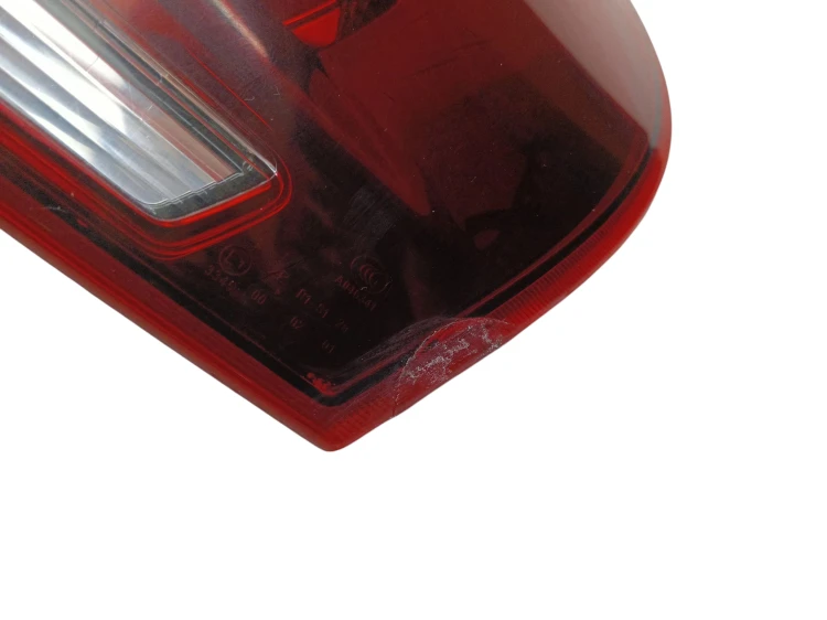 LAMPA PRAWY TYŁ CITROEN C4 PICASSO II (2013-2016) 1.6 e-HDI 115KM