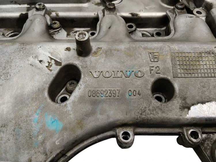 POKRYWA ZAWORÓW VOLVO S80 I LIFT (2004-2006) 2.4 D5 163KM 08692397