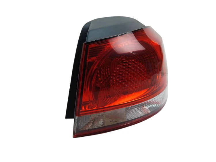 LAMPA PRAWY TYŁ VOLKSWAGEN GOLF VI (2008-2014) 1.4 TSI 122KM 5K0945096E
