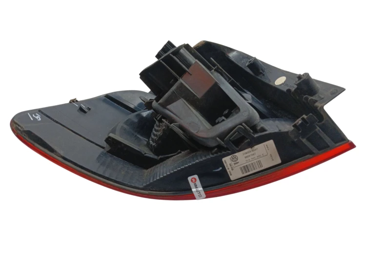 LAMPA PRAWY TYŁ VOLKSWAGEN GOLF VI (2008-2014) 1.4 TSI 122KM 5K0945096E