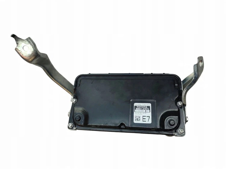 KOMPUTER STEROWNIK SILNIKA TOYOTA PRIUS IV (2016-2019) 1.8 HYBRID 122KM 896