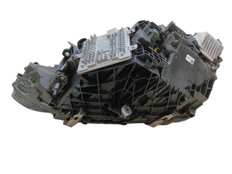 LAMPA PRAWY PRZÓD BMW i4 G26 GRAN COUPE (2021-2024) eDrive40 340KM 9505118