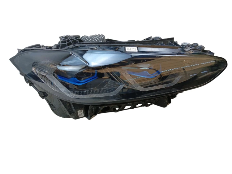 LAMPA PRAWY PRZÓD BMW i4 G26 GRAN COUPE (2021-2024) eDrive40 340KM 9505118