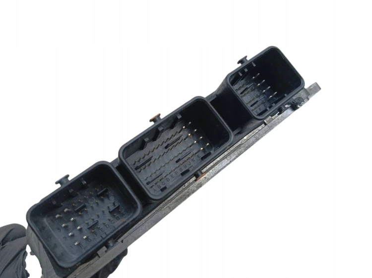 KOMPUTER STEROWNIK SILNIKA NISSAN QASHQAI+2 J10 LIFT (2009-2013) 1.6 16V 11