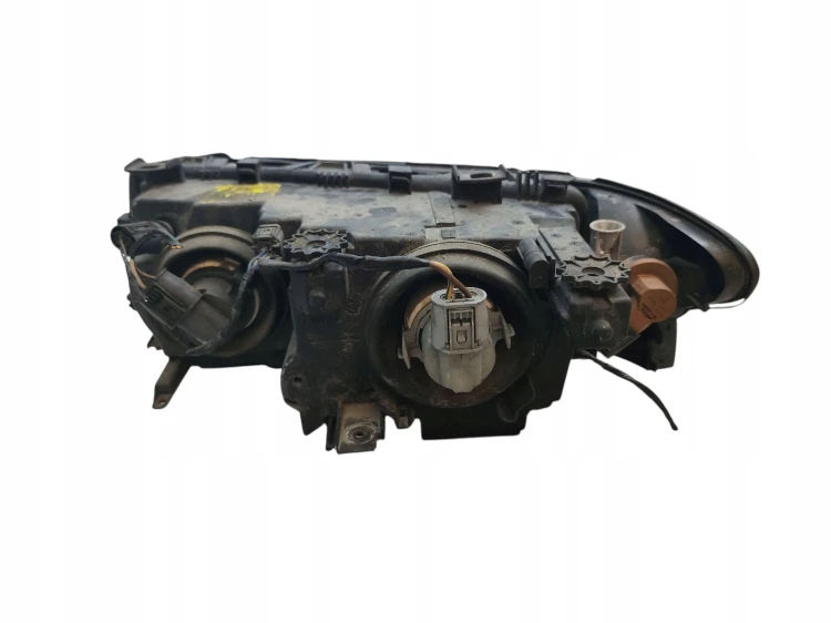 LAMPA REFLEKTOR PRAWY PRZÓD BMW E46 (1998-2001) 1305235 EUROPA