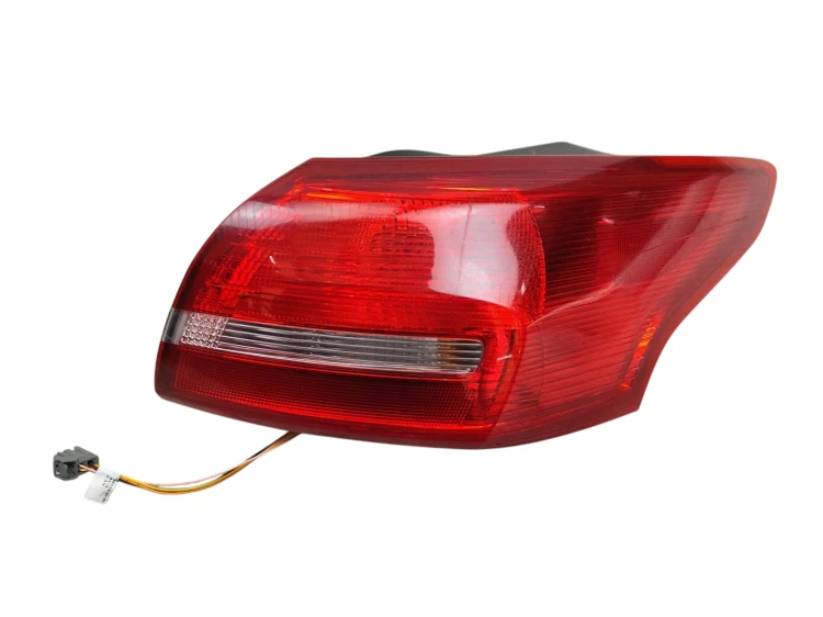 LAMPA PRAWY TYŁ FORD FOCUS MK3 LIFT (2014-2018) 1.6 Ti-VCT 105 KM