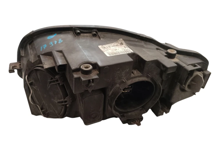 LAMPA PRAWY PRZÓD AUDI A4 B7 (2004-2008) 1.9 TDI 116KM 0301219202