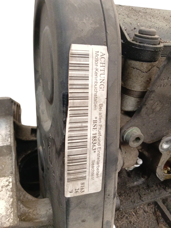 SILNIK SŁUPEK VOLKSWAGEN GOLF V PLUS (2005-2008) 1.6 8V 102KM BSE