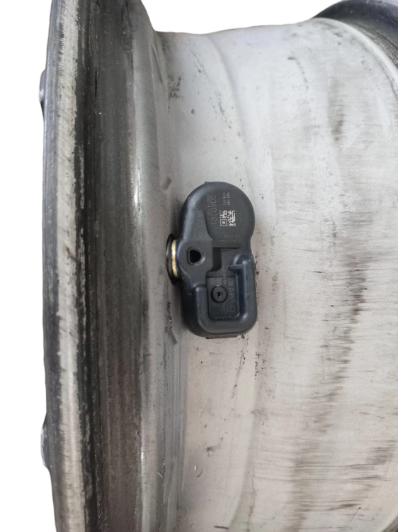 FELGA ALUMINIOWA TOYOTA COROLLA E18 (2013-2016) 1.6 VALVEMATIC 132KM 42611-