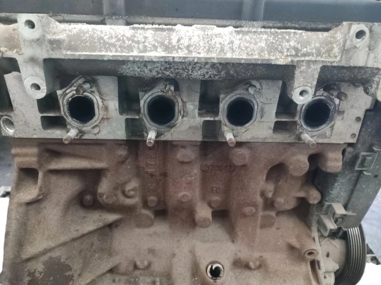 SILNIK SŁUPEK RENAULT MEGANE III (2008-2011) 1.5 DCI 86KM K9K830