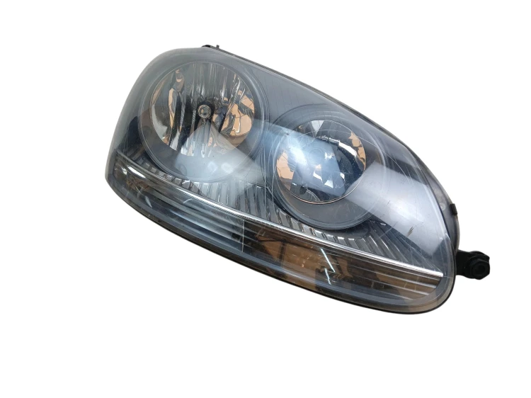 LAMPA PRAWY PRZÓD VOLKSWAGEN GOLF V (2003-2009) 1.9 TDI 105KM
