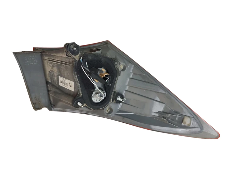 LAMPA PRAWY TYŁ TOYOTA COROLLA E18 (2013-2016) 1.6 VALVEMATIC 132KM 81550-0