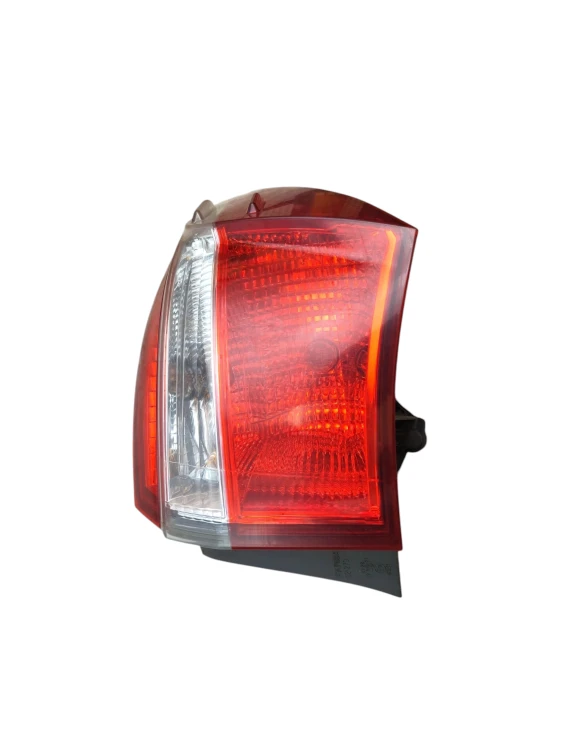 LAMPA PRAWY TYŁ TOYOTA COROLLA E18 (2013-2016) 1.6 VALVEMATIC 132KM 81550-0